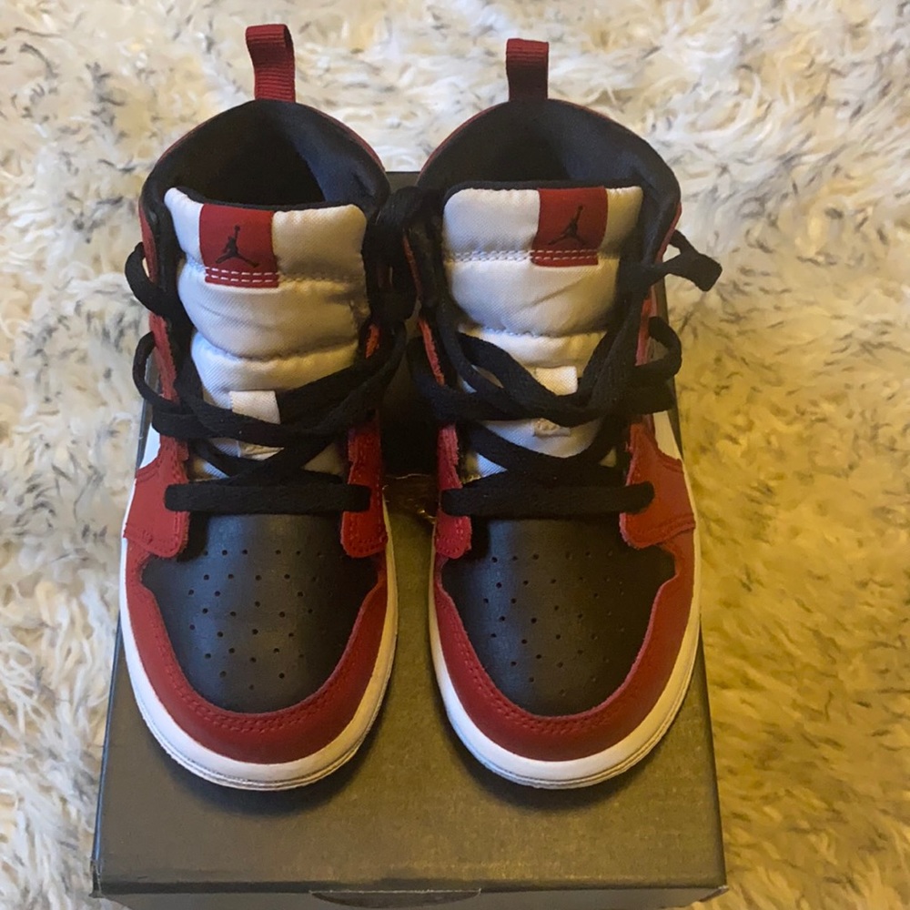 Jordan 1 Mid (TD)